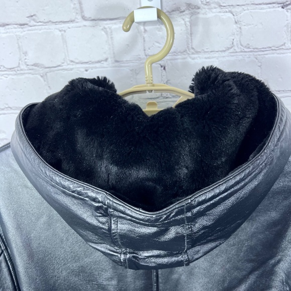 🚫SOLD! NWOT |•WILSONS LEATHER•| Plush Insulated Belted Hooded Jacket Coat Large - Picture 7 of 16